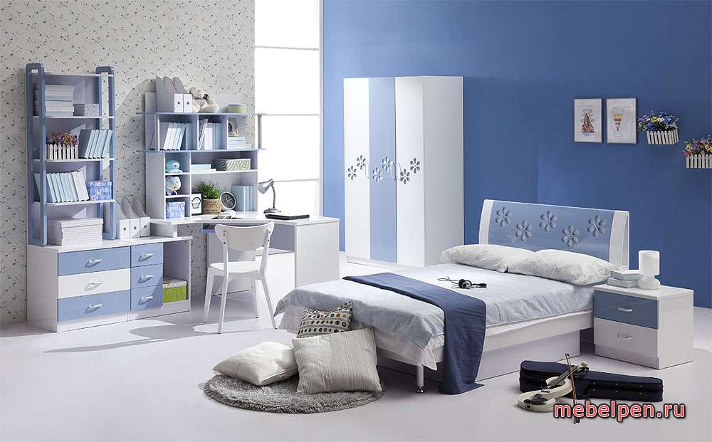 Wardrobe for nursery